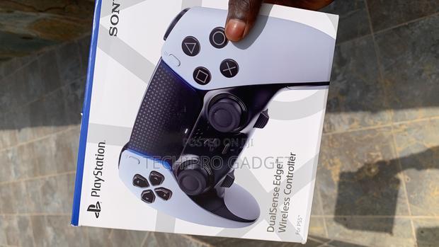Duel Edge Ps5 Controller photo 3