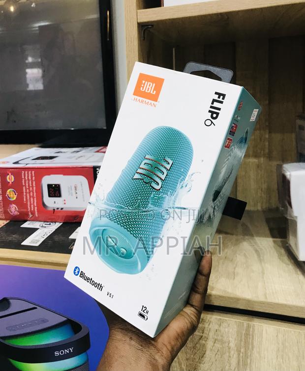 High Quality JBL Flip 6 Bluetooth Speaker(Turquoise Green) · Photo 1