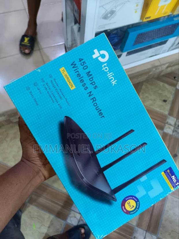 4 Port Tp Link Access Point photo 2