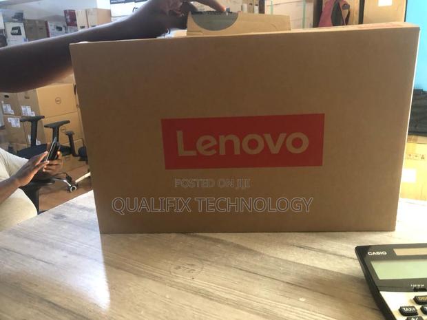New Laptop Lenovo V15 8GB Intel Core i5 SSD 512GB · Photo 3