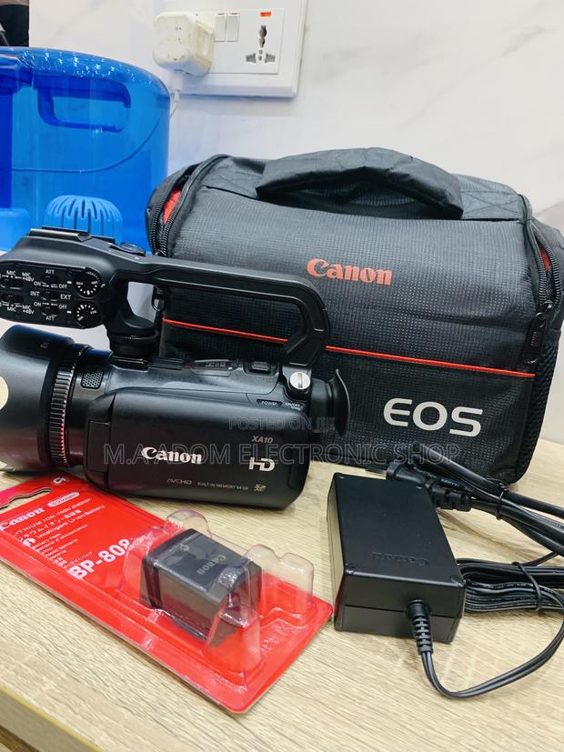 Originally Canon Xa10 Camera · Photo 2