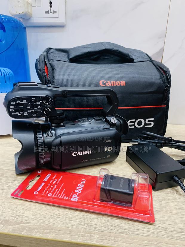 With All Accessories Canon Xa20 Camera for Church Programs · Photo 3