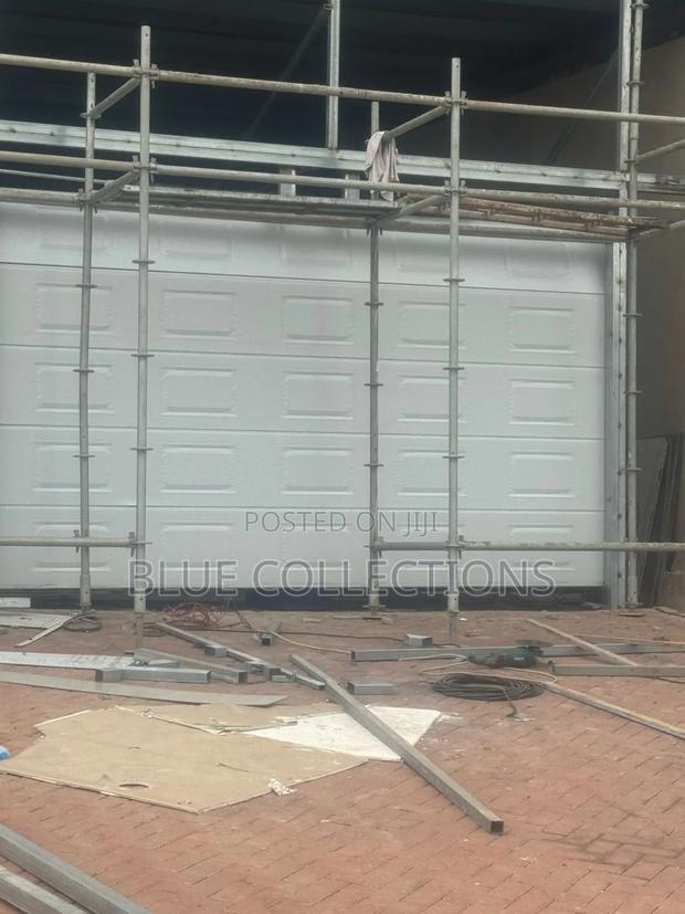 Morden Garage Door · Photo 2