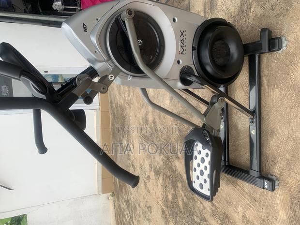 Elliptical Cross Trainer 150kg · Photo 3