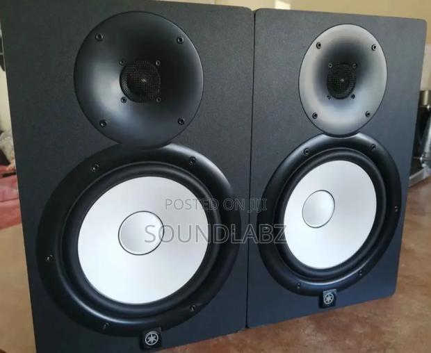 Yamaha Hs8 Powered Studio Monitor · Photo 2
