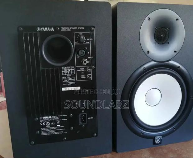 Yamaha Hs8 Powered Studio Monitor · Photo 3
