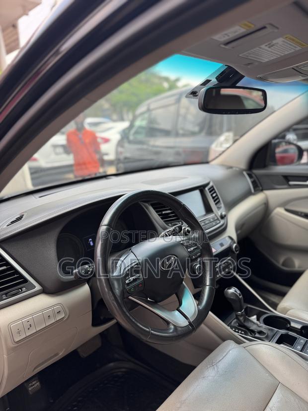 Hyundai Tucson 2016 Black