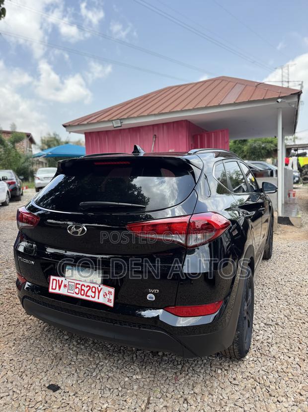 Hyundai Tucson 2016 Black