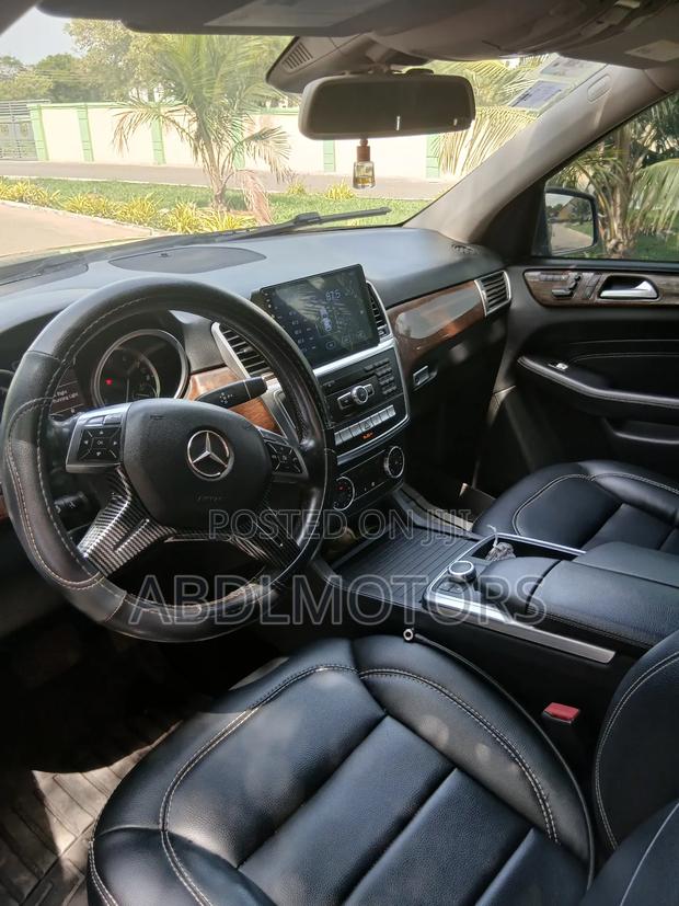 Mercedes-Benz M Class ML 350 4Matic 2013 · Photo 4
