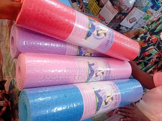 Yoga Mat for Exercise · Photo 2
