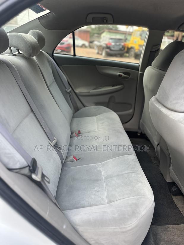 Toyota Corolla 1.8 Exclusive Automatic 2009 White