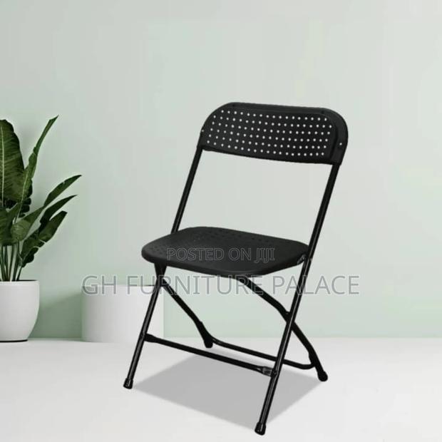 Foldable Chair for Office and Home · Photo 4