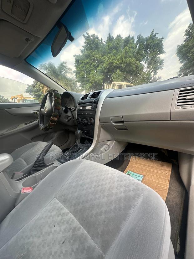 Toyota Corolla 1.8 Exclusive Automatic 2009 White