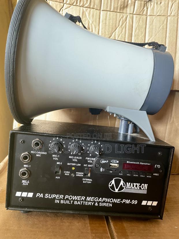 Maxx on Pm-99 Rechargeable Megaphone · Photo 1