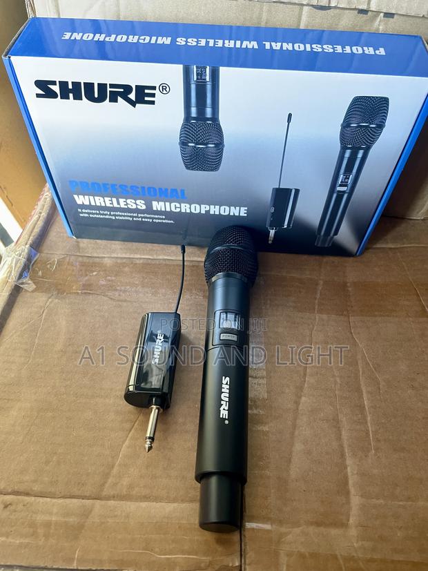 Shure Rechargeable Wireless Microphone · Photo 1