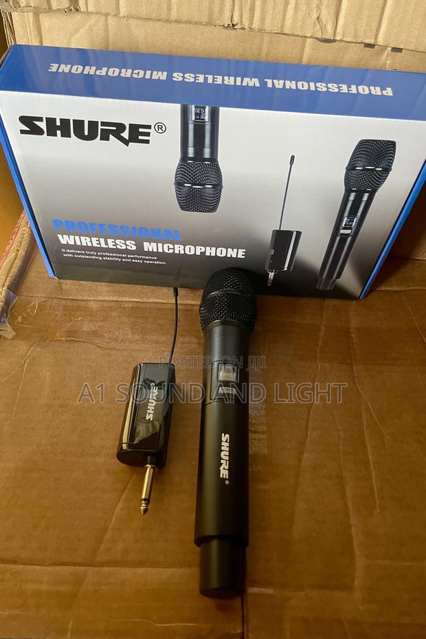Shure Rechargeable Wireless Microphone · Photo 2