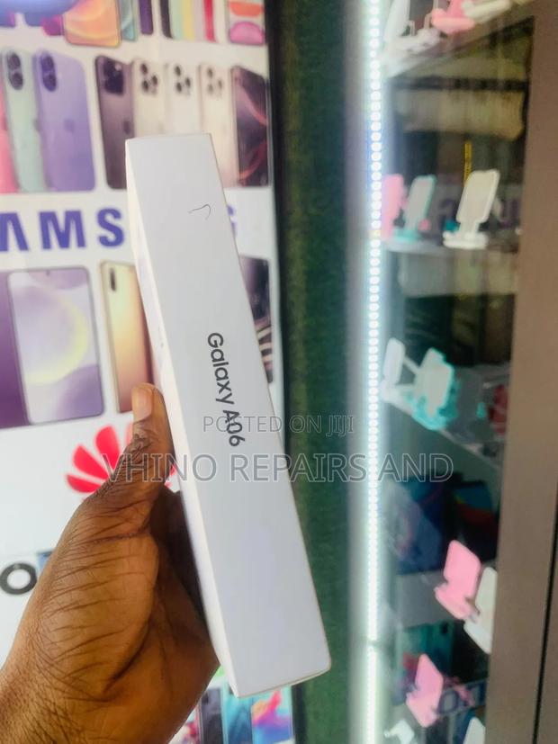 New Samsung Galaxy A06 128 GB Black photo 5