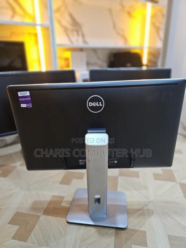 Dell 24 Inch Monitor photo 2