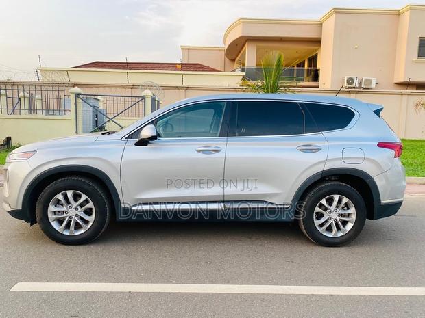 Hyundai Santa Fe SE 2.4 AWD 2020 Silver · Photo 4
