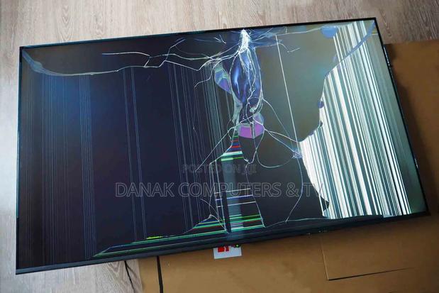TV Screen Replacement and Repairs · Photo 4