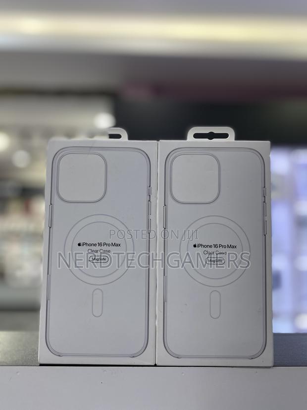 Silicon Case For iPhone 16 Pro Max · Photo 3