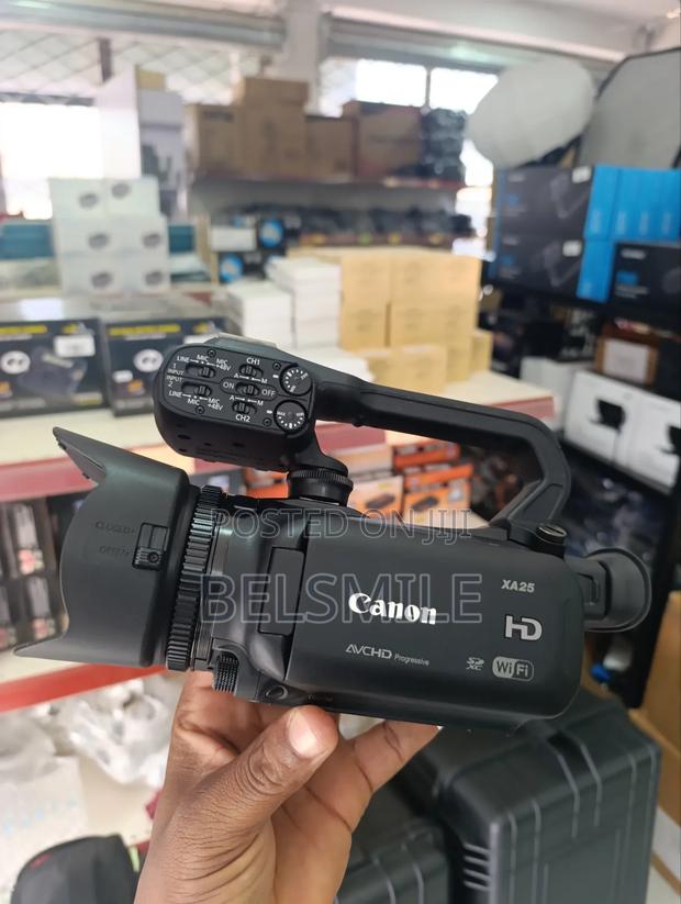 Canon Xa25 Professional Hd Camcorder With Sdi photo 4