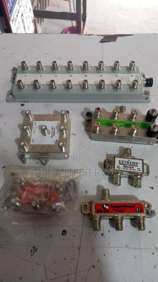 Signal Amplifier and Splitter photo 16