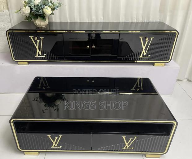 Louis Vuitton Tv Stand · Photo 2