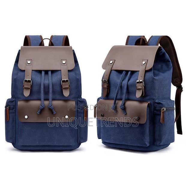 New Quality Material Backpacks · Photo 4