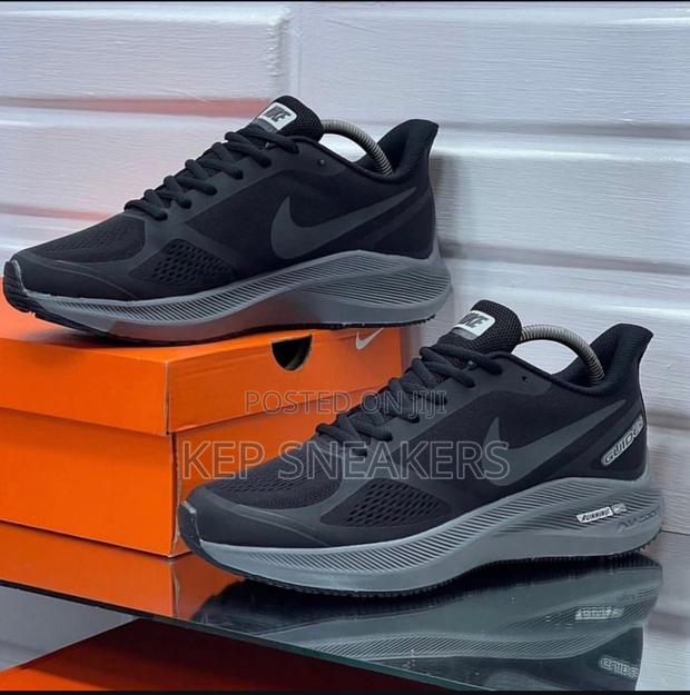 Nike Guide 10 Runner · Photo 4