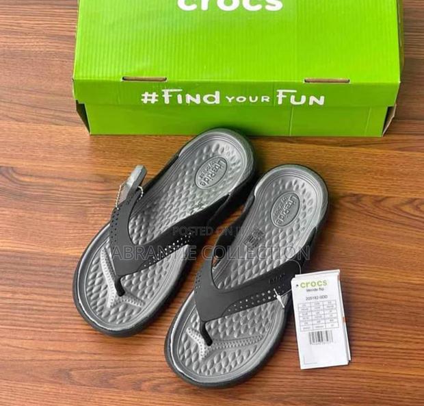 Lite Ride Crocs Slides Black Ash · Photo 3