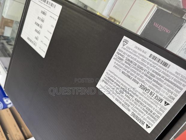 New Laptop Dell 16GB Intel Core Ultra 7 SSD 512GB · Photo 4