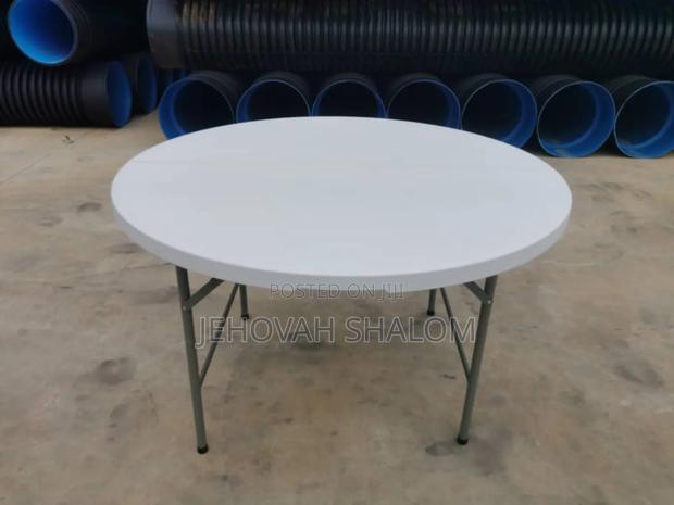 Round Table Available for Sale · Photo 4
