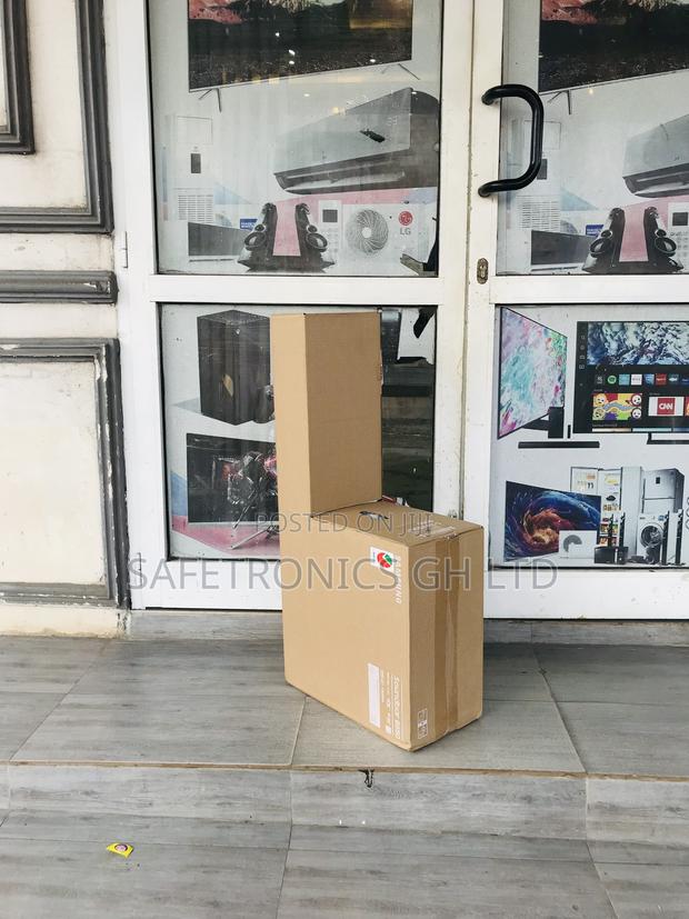 Wireless Samsung Bluetooth 300 Watts B550 Soundbar · Photo 2