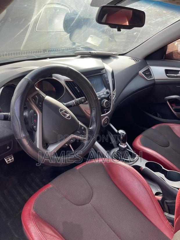 Hyundai Veloster 2013 Red