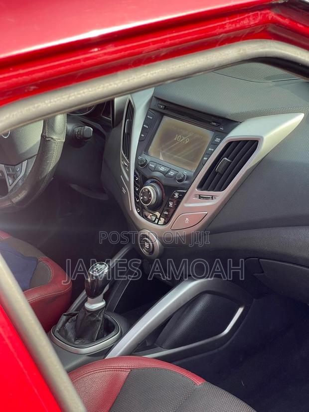 Hyundai Veloster 2013 Red