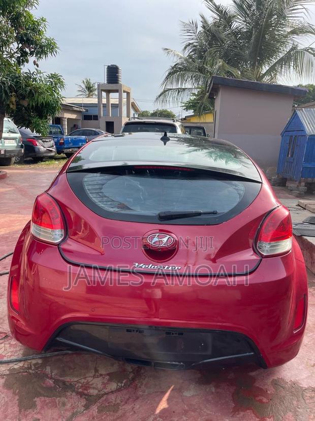 Hyundai Veloster 2013 Red