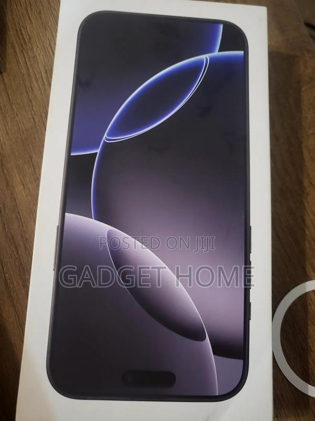 New Apple iPhone 16 Pro Max 256 GB Black photo 2