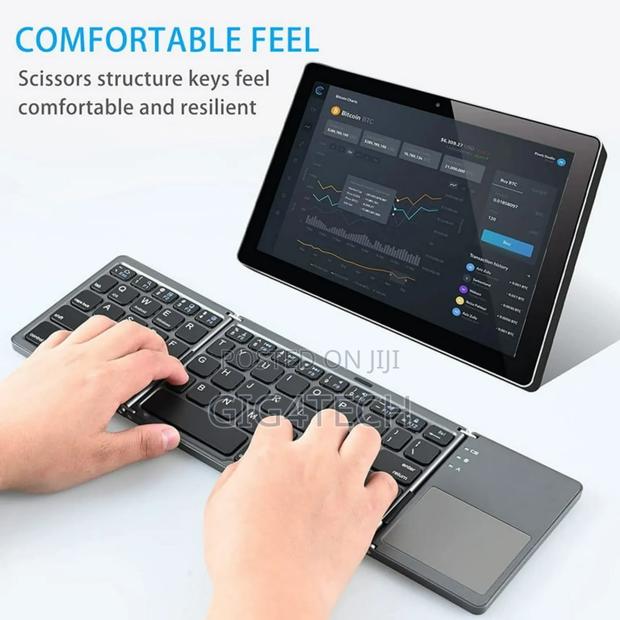 Mini Foldable Keyboard B033 · Photo 4