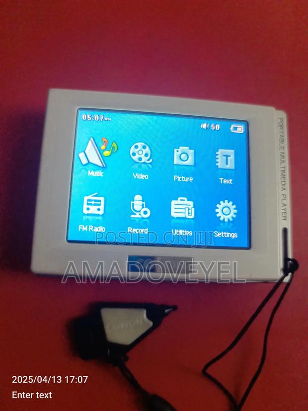 Crown D2 Digital Mp3 Player · Photo 4