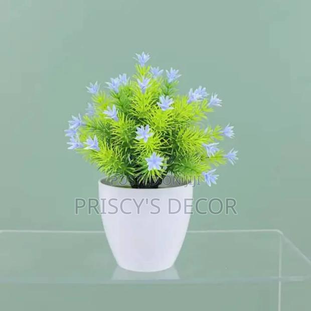 Small Artificial Flowers Avaliable