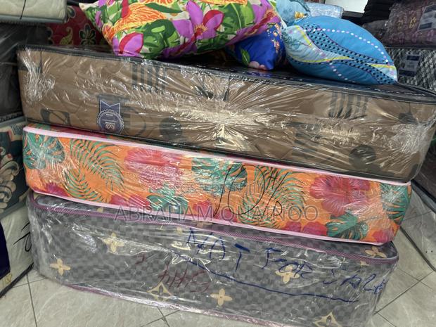 10inches Double High Density Mattress for Sale · Photo 2