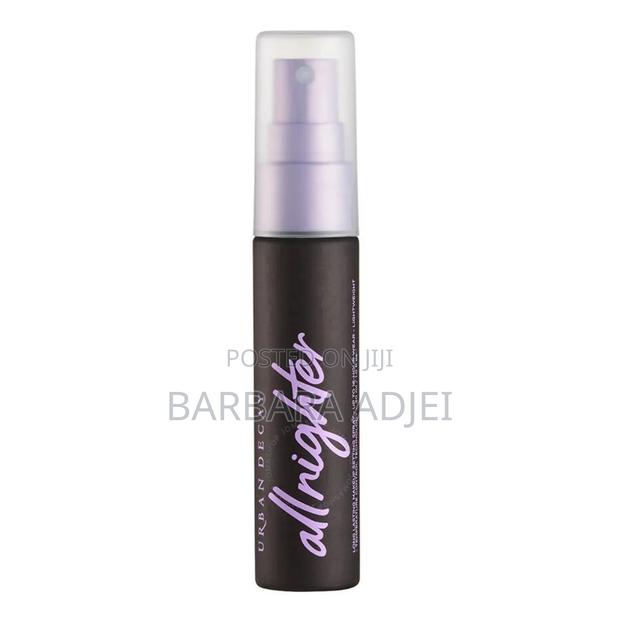 Urban Decay All Nighter Waterproof Makeup Setting Spray · Photo 4