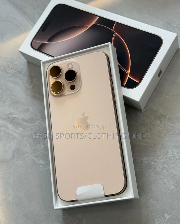 New Apple iPhone 16 Pro Max 256 GB Gold