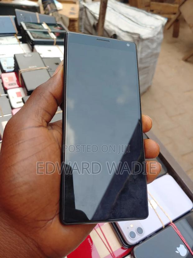 Sony Xperia L4 64 GB Black photo 2