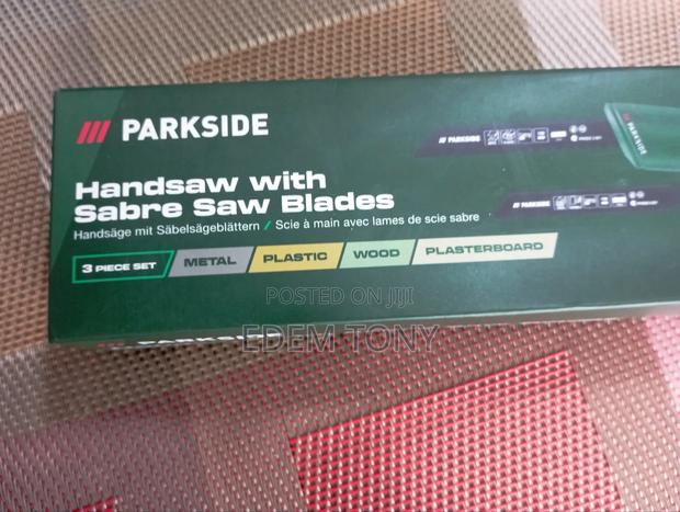Parkside Handsaw With Sabre Saw Blades · Photo 4