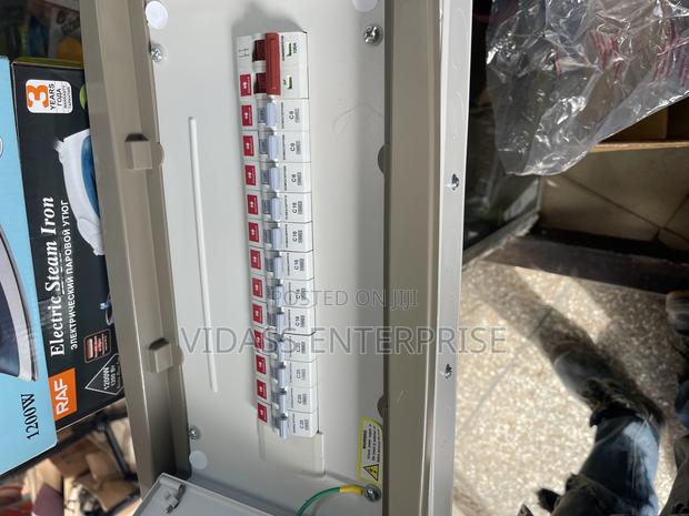 12 Way Single Face Main Switch photo 4