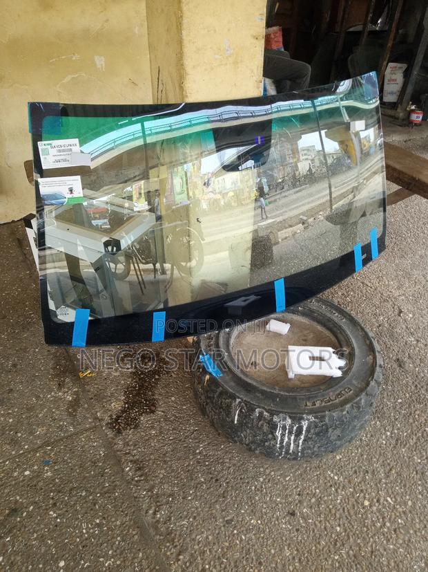 Mercedes Benz Glk 2015 Front Windscreen Camera And Sensor photo 2