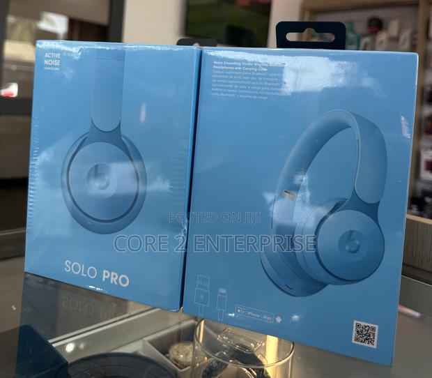 Beats Solo Pro · Photo 2