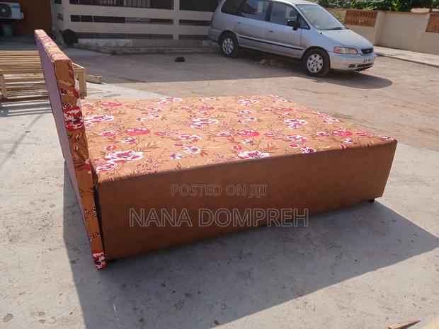 Flowered Brown Bed photo 2